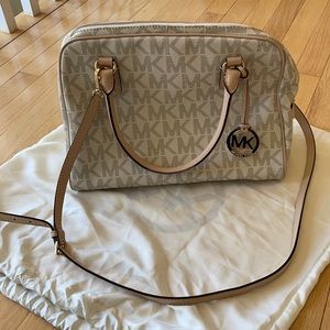 Michael Kors adjustable shoulder and tote bag
